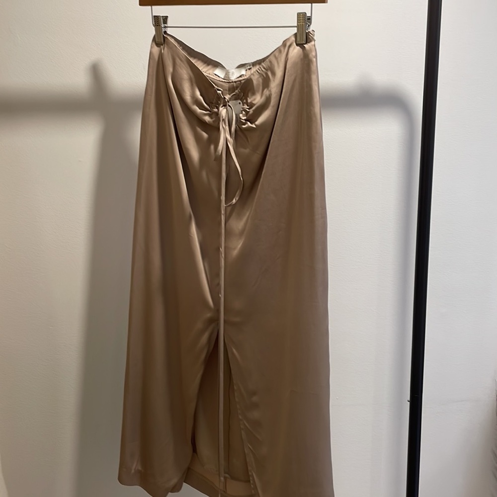 ASTR THE LABEL | ROBIN MIDI SKIRT | KHAKI - Picture 5 of 7